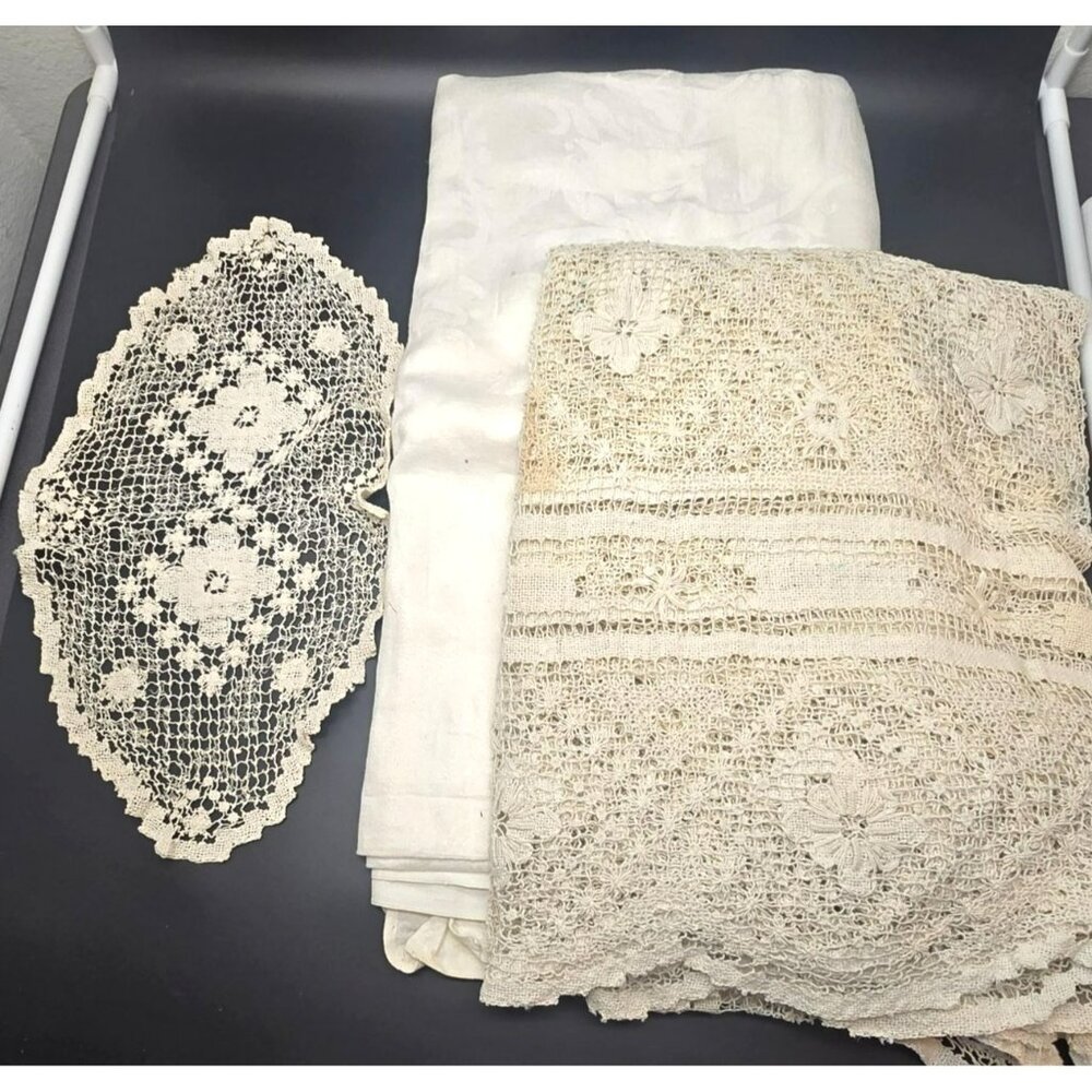Vintage Handmade Crochet Lace Tablecloth Set & Doily Floral Pattern CM2027